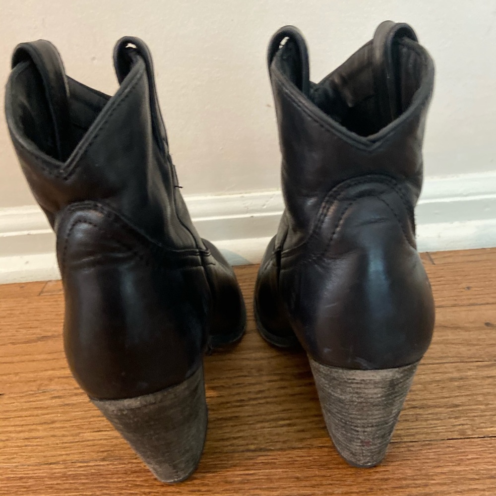 Frye Black Ankle Boots with 3” Heel - sz7 - Picture 3 of 13